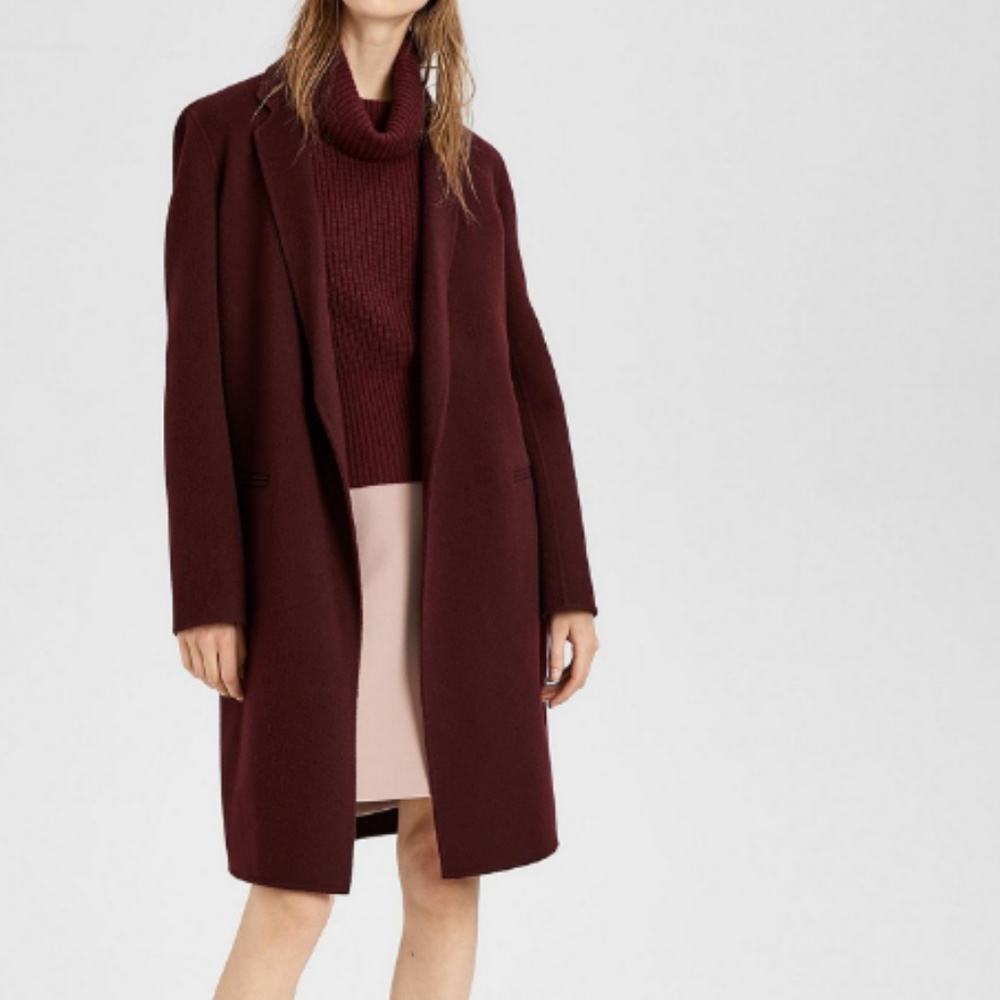 THEORY long Double-faced Essential Coat in color Dark Currant Bordeaux XS